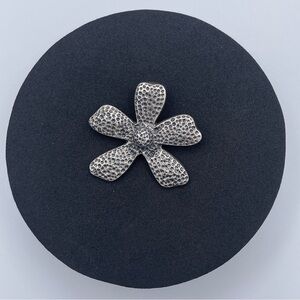 Silpada Sterling Silver 925 Oxidized Hammered Daisy Flower Pendant Retired